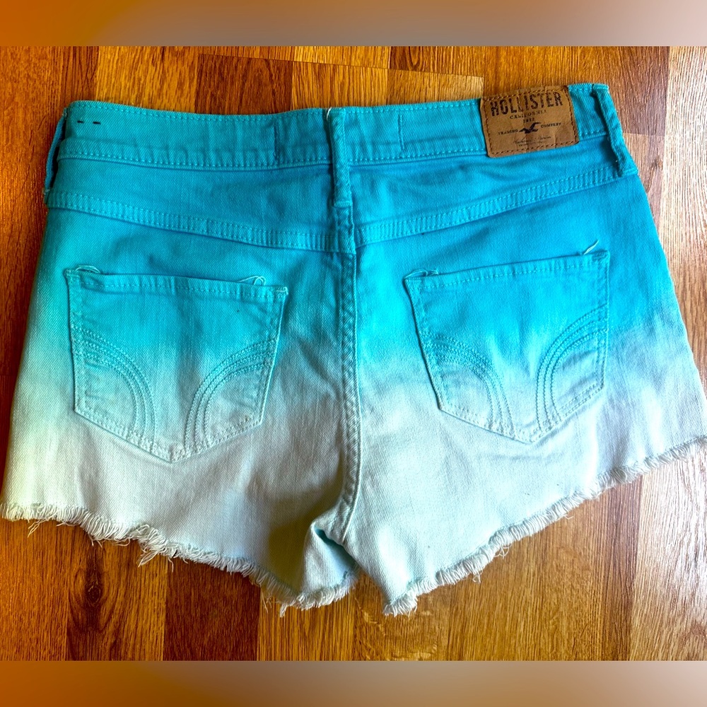 Hollister ladies juniors Aqua blue ombré denim cutoffs shorts size 0 26 - Picture 3 of 3